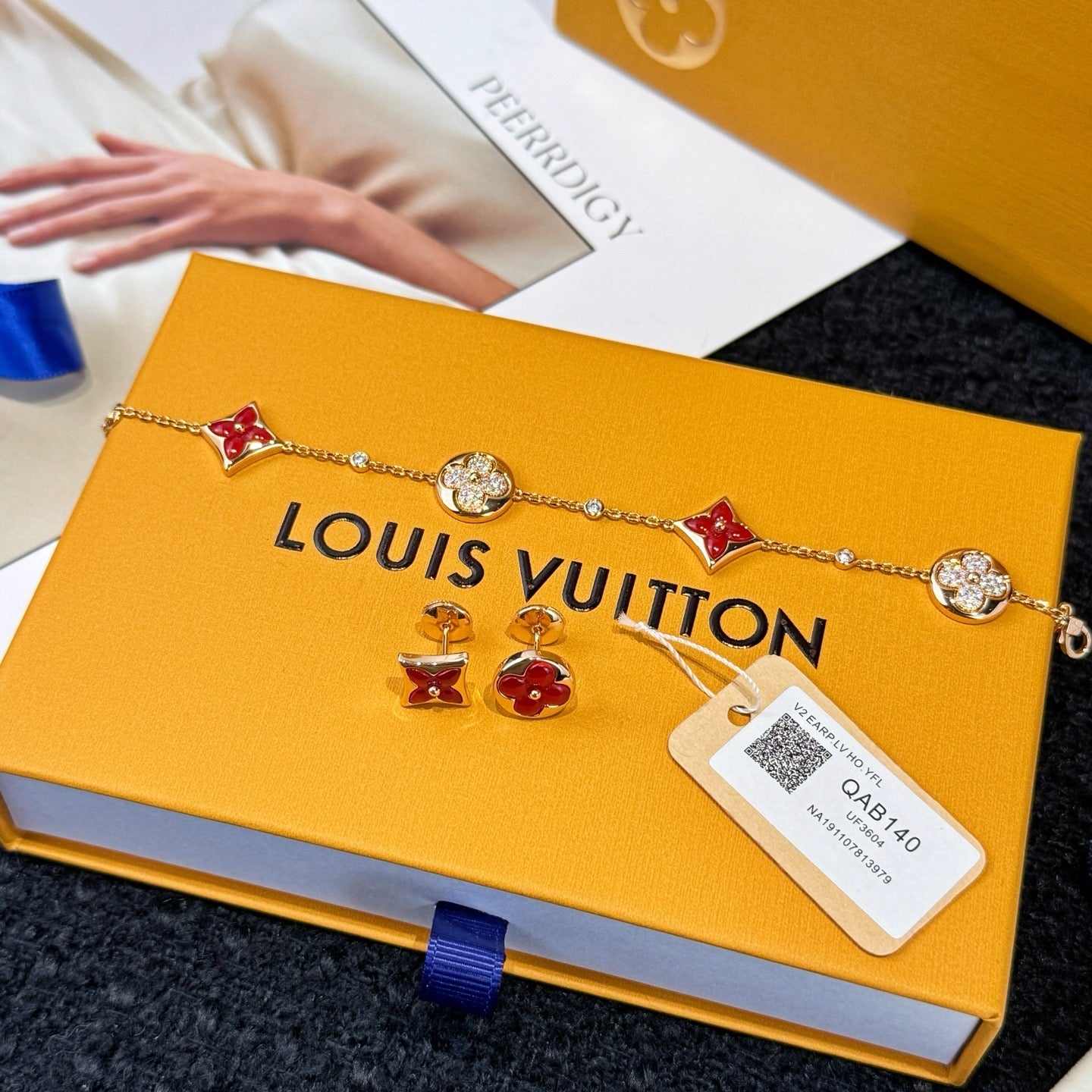 JW1018 LV Color Blossom BB Sun Ear Stud/Bracelet, Pink Gold and Cornelian